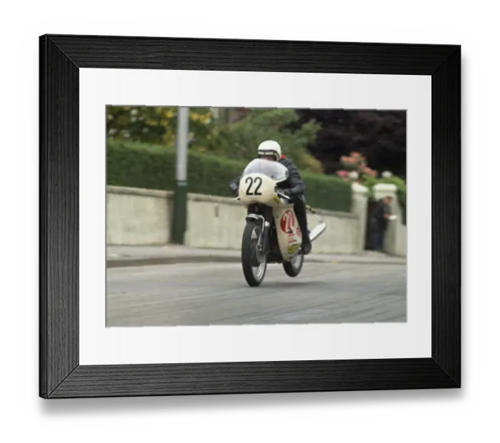 Framed Print : Darryl Pendlebury (Triumph) 1971 Production TT Framed Print : Darryl Pendlebury (Triumph) 1971 Production TT
