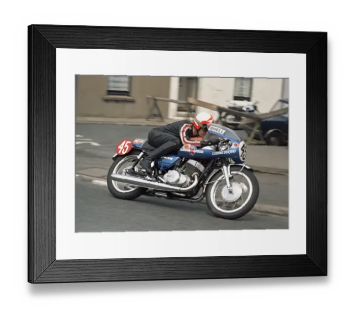 Framed Print : Graham Bailey (Crooks Suzuki) 1971 Production TT Framed Print : Graham Bailey (Crooks Suzuki) 1971 Production TT