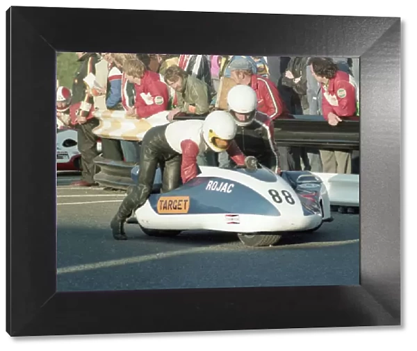 Peter J Williams & Andrew Holme (Yamaha) 1980 Sidecar TT