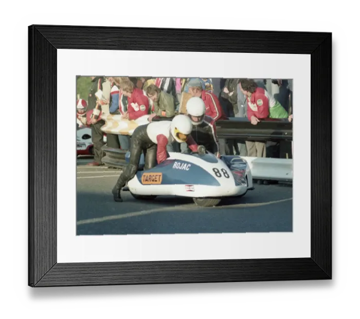 Framed Print : Peter J Williams & Andrew Holme (Yamaha) 1980 Sidecar TT Framed Print : Peter J Williams & Andrew Holme (Yamaha) 1980 Sidecar TT