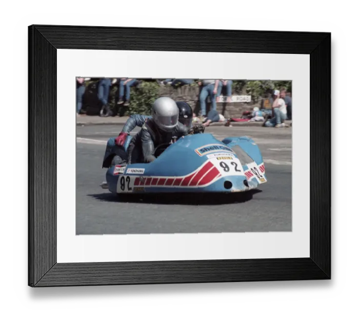 Framed Print : Bill Davie & Rab Hopkins (Yamaha) 1985 Sidecar TT Framed Print : Bill Davie & Rab Hopkins (Yamaha) 1985 Sidecar TT