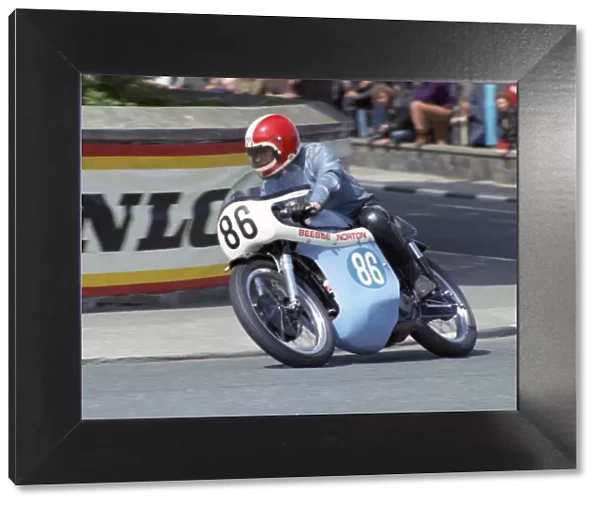 Malcolm Lucas (BeeBee Norton) 1974 Junior TT