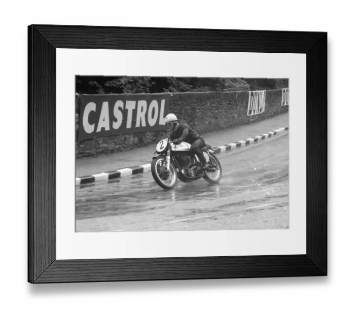 Framed Print : Eric Hinton (Norton) 1956 Junior TT Framed Print : Eric Hinton (Norton) 1956 Junior TT