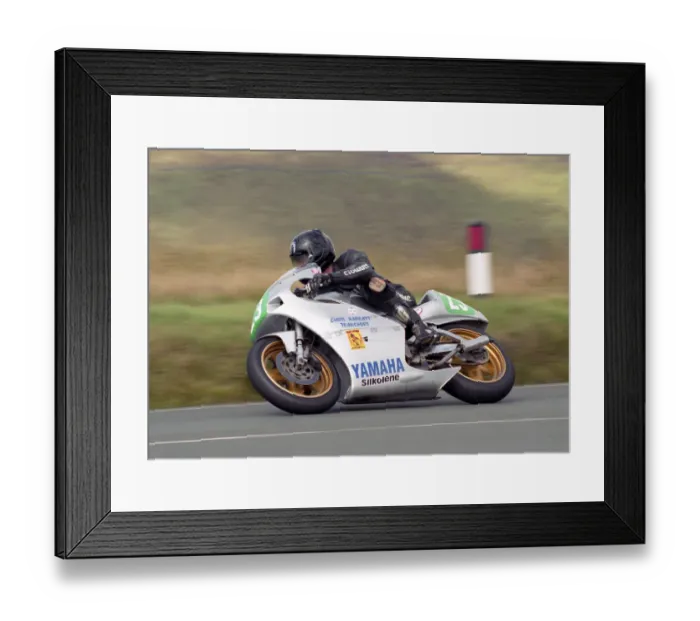 Framed Print : Chris Barratt (Yamaha) 2003 Lightweight Manx Grand Prix Framed Print : Chris Barratt (Yamaha) 2003 Lightweight Manx Grand Prix