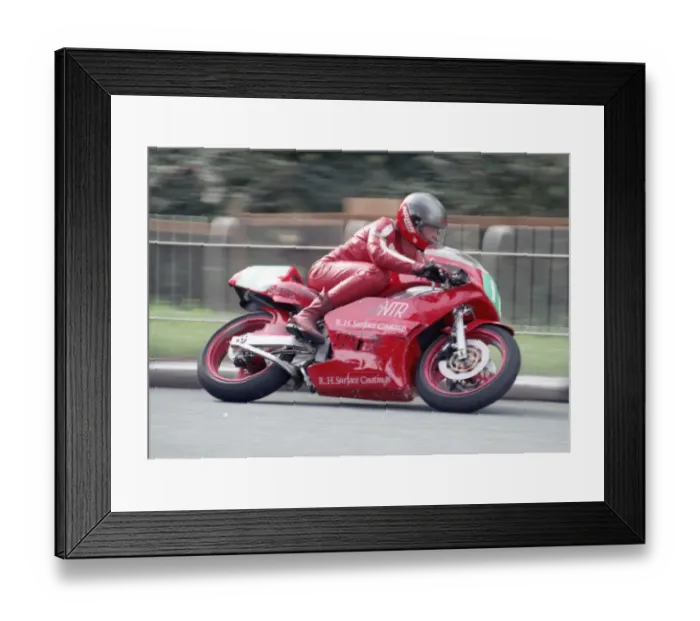 Framed Print : Nick Turner (Yamaha) 1989 Lightweight Manx Grand Prix Framed Print : Nick Turner (Yamaha) 1989 Lightweight Manx Grand Prix