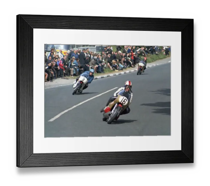 Framed Print : Chas Mortimer & Jack Findlay (Yamaha) 1971 Lightweight TT Framed Print : Chas Mortimer & Jack Findlay (Yamaha) 1971 Lightweight TT