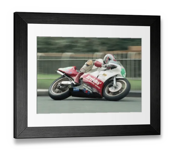 Framed Print : Karl Fox (Honda) 1989 Lightweight Manx Grand Prix Framed Print : Karl Fox (Honda) 1989 Lightweight Manx Grand Prix