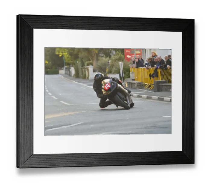 Framed Print : Morgan Govignon (Kawasaki) 2014 Newcomers A Manx Grand Prix Framed Print : Morgan Govignon (Kawasaki) 2014 Newcomers A Manx Grand Prix