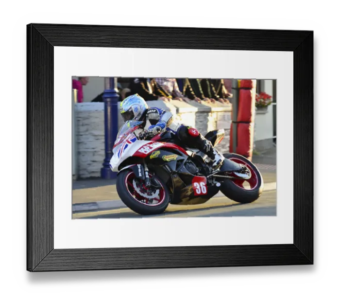 Framed Print : Christian Slater (Yamaha) 2014 Newcomers A Manx Grand Prix Framed Print : Christian Slater (Yamaha) 2014 Newcomers A Manx Grand Prix