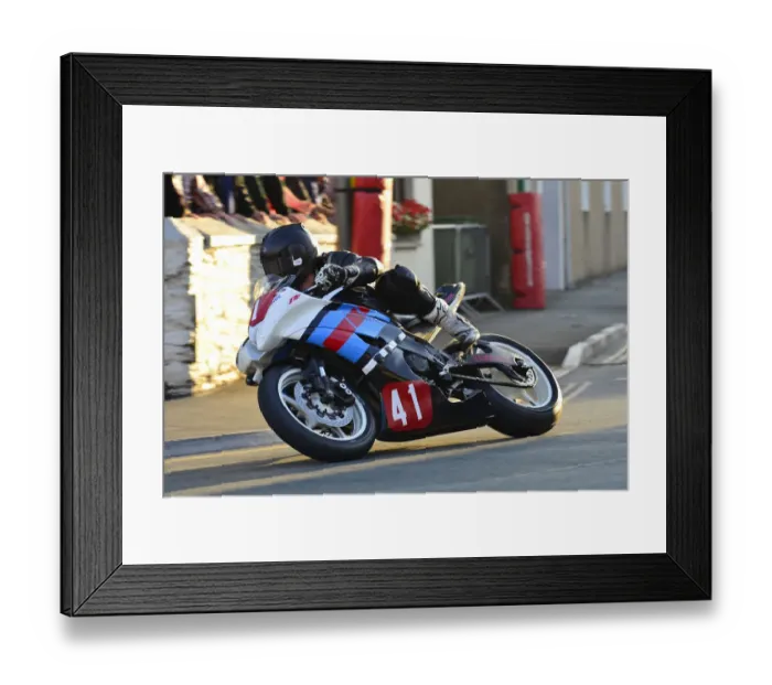 Framed Print : Allan Brodie (Yamaha) 2014 Newcomers A Manx Grand Prix Framed Print : Allan Brodie (Yamaha) 2014 Newcomers A Manx Grand Prix