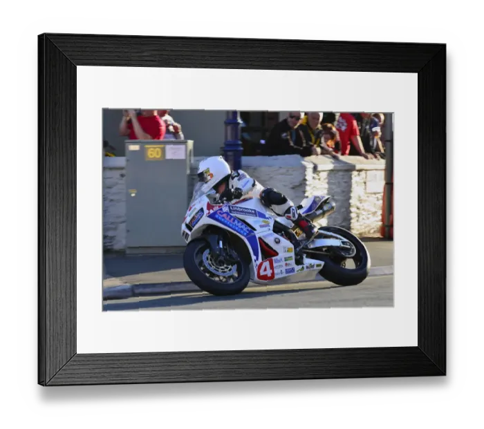 Framed Print : Craig Neve (Honda) 2014 Newcomers A Manx Grand Prix Framed Print : Craig Neve (Honda) 2014 Newcomers A Manx Grand Prix