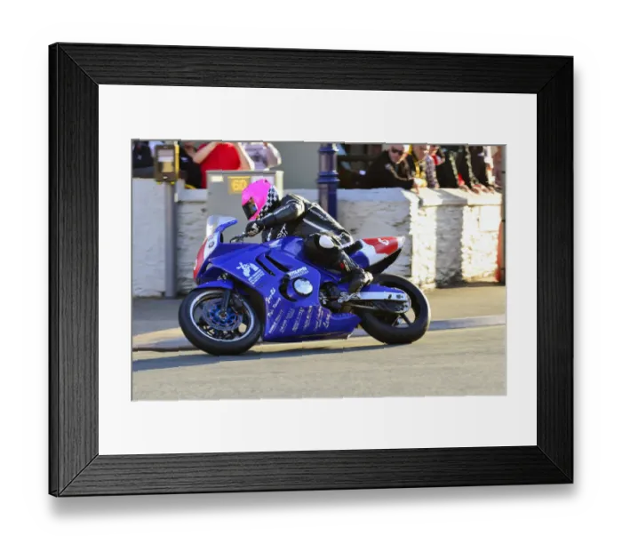 Framed Print : Edward Hosker (Honda) 2014 Newcomers A Manx Grand Prix Framed Print : Edward Hosker (Honda) 2014 Newcomers A Manx Grand Prix