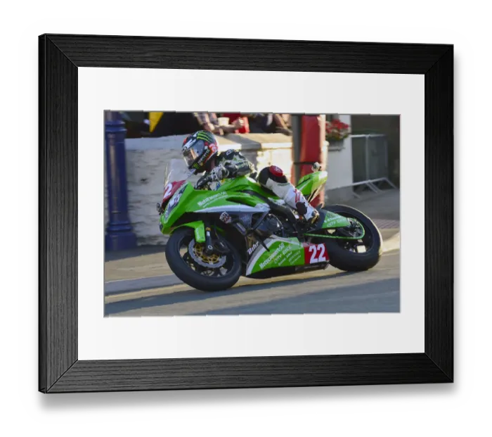 Framed Print : John Ross Billega (Kawasaki) 2014 Newcomers A Manx Grand Prix Framed Print : John Ross Billega (Kawasaki) 2014 Newcomers A Manx Grand Prix