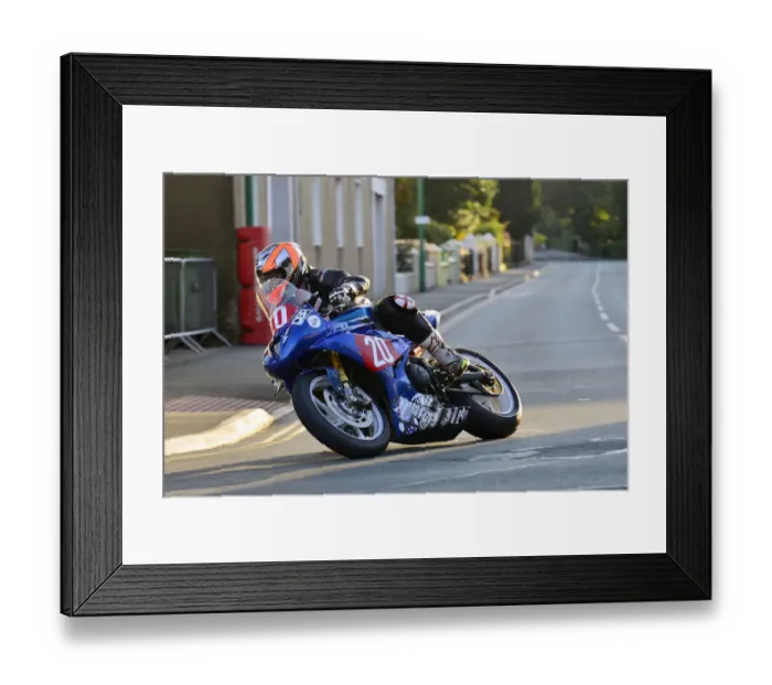 Framed Print : David Sellars (Triumph) 2014 Newcomers A Manx Grand Prix Framed Print : David Sellars (Triumph) 2014 Newcomers A Manx Grand Prix