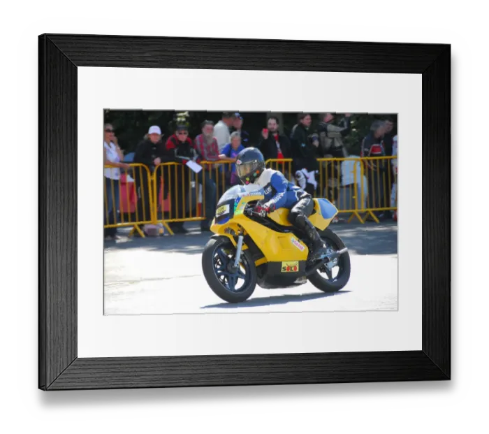 Framed Print : Lloyd Dickinson (Yamaha) 2014 Parade Lap Framed Print : Lloyd Dickinson (Yamaha) 2014 Parade Lap