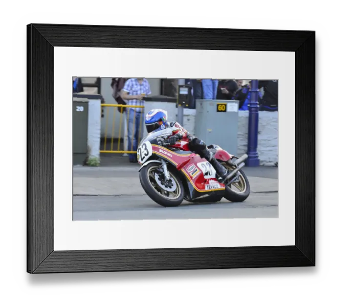 Framed Print : Steve Parrish (Suzuki) 2014 Joey Dunlop Lap Framed Print : Steve Parrish (Suzuki) 2014 Joey Dunlop Lap