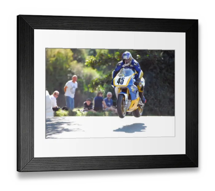 Framed Print : Andy Lovett (Kawasaki) 2014 Formula One Classic TT Framed Print : Andy Lovett (Kawasaki) 2014 Formula One Classic TT