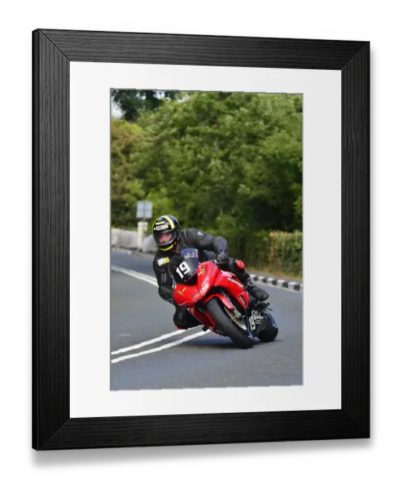 Framed Print : Carl Roberts (Kawasaki) 2014 Junior Manx Grand Prix Framed Print : Carl Roberts (Kawasaki) 2014 Junior Manx Grand Prix