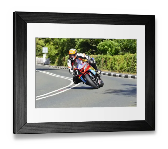 Framed Print : Mike Minns (Yamaha) 2014 Junior Manx Grand Prix Framed Print : Mike Minns (Yamaha) 2014 Junior Manx Grand Prix