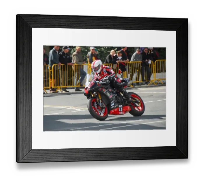Framed Print : Steve Moody (Triumph) 2014 Junior Manx Grand Prix Framed Print : Steve Moody (Triumph) 2014 Junior Manx Grand Prix