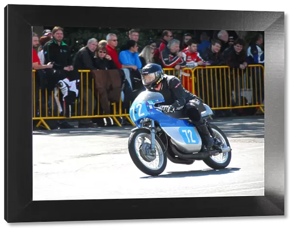 Bob Simmons (Suzuki) 2014 350 Classic TT