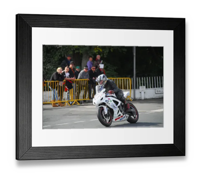 Framed Print : Gary Fowler (Suzuki) 2014 Junior Manx Grand Prix Framed Print : Gary Fowler (Suzuki) 2014 Junior Manx Grand Prix