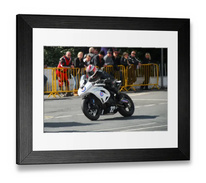 Framed Print : Rad Hughes (Kawasaki) 2014 Junior Manx Grand Prix