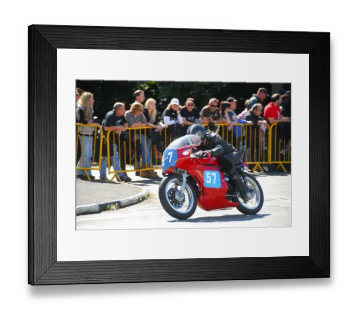 Framed Print : Ewan Hamilton (Drixton Honda) 2014 350 Classic TT Framed Print : Ewan Hamilton (Drixton Honda) 2014 350 Classic TT