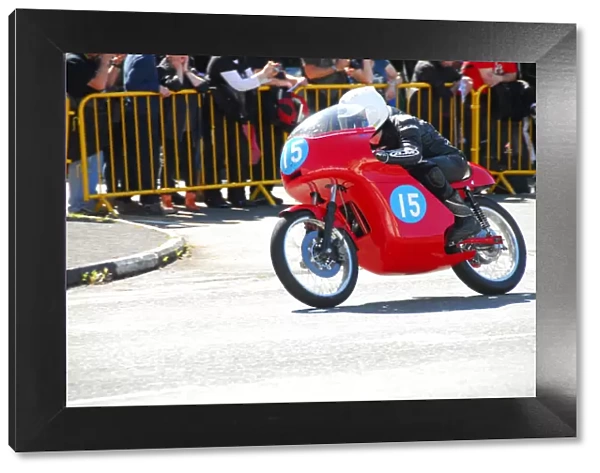 Doug Snow (Ducati) 2014 350 Classic TT
