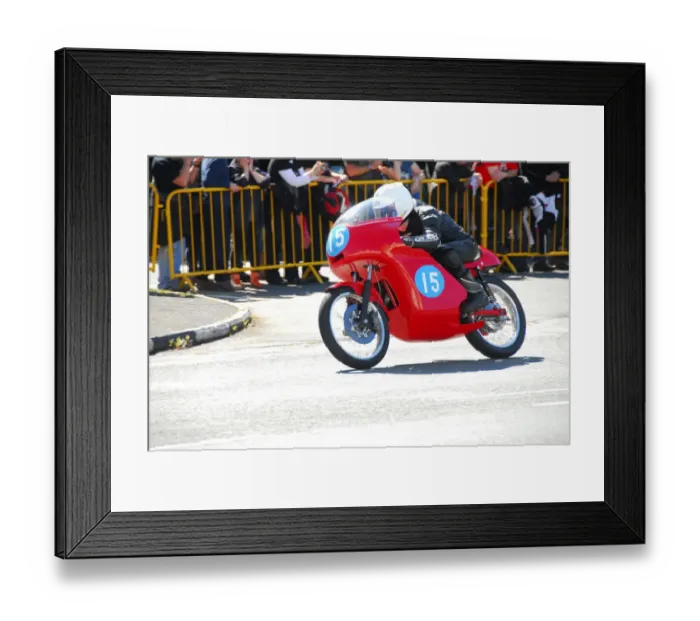 Framed Print : Doug Snow (Ducati) 2014 350 Classic TT Framed Print : Doug Snow (Ducati) 2014 350 Classic TT