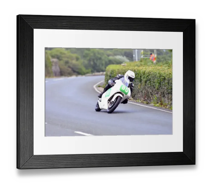 Framed Print : Doug Snow (Honda) 2014 Lightweight Manx Grand Prix Framed Print : Doug Snow (Honda) 2014 Lightweight Manx Grand Prix