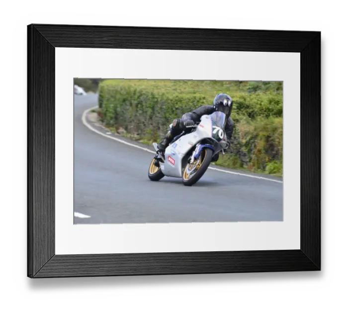 Framed Print : Chris Barratt (Yamaha) 2014 Lightweight Manx Grand Prix Framed Print : Chris Barratt (Yamaha) 2014 Lightweight Manx Grand Prix