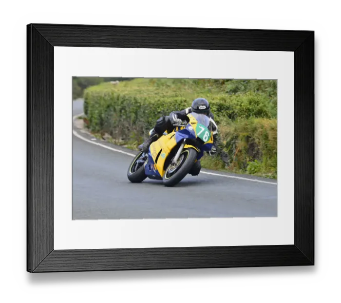 Framed Print : Mike Carter (Honda) 2014 Lightweight Manx Grand Prix Framed Print : Mike Carter (Honda) 2014 Lightweight Manx Grand Prix