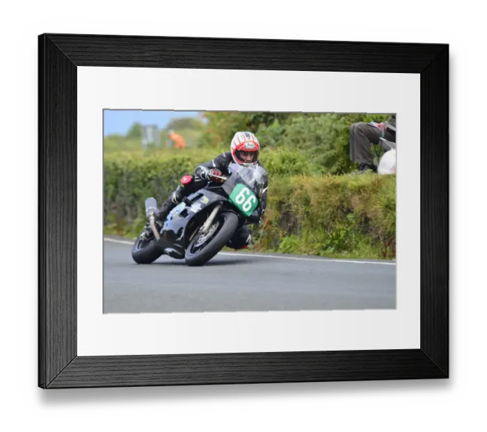 Framed Print : Anthony Redmond (Yamaha) 2014 Lightweight Manx Grand Prix Framed Print : Anthony Redmond (Yamaha) 2014 Lightweight Manx Grand Prix