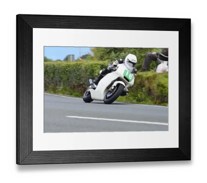Framed Print : Tom Snow (Honda) 2014 Supertwin Manx Grand Prix Framed Print : Tom Snow (Honda) 2014 Supertwin Manx Grand Prix