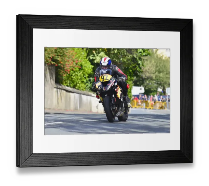Framed Print : Martin Harrison (Kawasaki) 2014 Senior Manx Grand Prix Framed Print : Martin Harrison (Kawasaki) 2014 Senior Manx Grand Prix