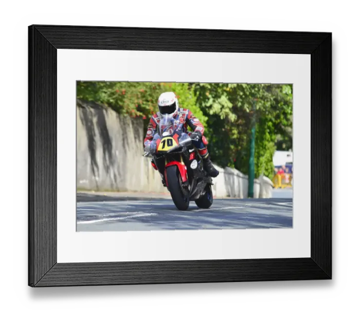 Framed Print : Peter Creer (Honda) 2014 Senior Manx Grand Prix Framed Print : Peter Creer (Honda) 2014 Senior Manx Grand Prix