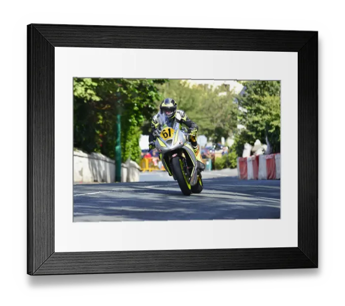 Framed Print : Tom Weedon (Triumph) 2014 Senior Manx Grand Prix Framed Print : Tom Weedon (Triumph) 2014 Senior Manx Grand Prix