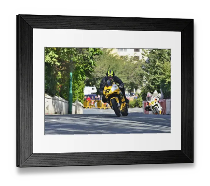 Framed Print : Shaun Evans (Honda) 2014 Senior Manx Grand Prix Framed Print : Shaun Evans (Honda) 2014 Senior Manx Grand Prix