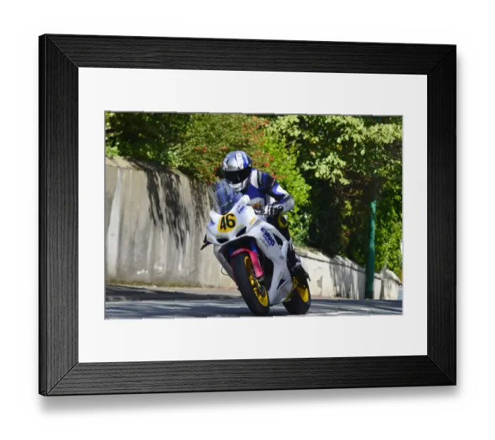 Framed Print : Gareth Evans (Suzuki) 2014 Senior Manx Grand Prix Framed Print : Gareth Evans (Suzuki) 2014 Senior Manx Grand Prix