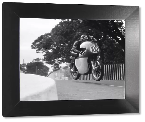 Ernie Wooder (AJS) 1962 Junior Manx Grand Prix