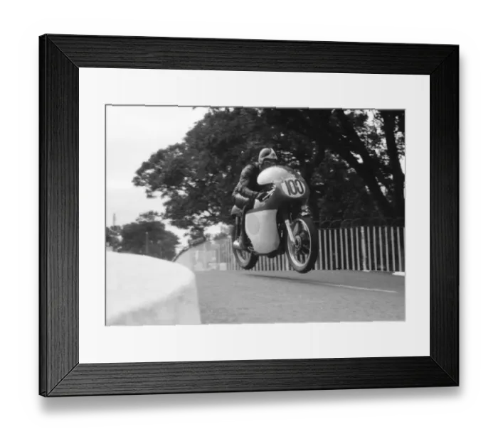 Framed Print : Ernie Wooder (AJS) 1962 Junior Manx Grand Prix Framed Print : Ernie Wooder (AJS) 1962 Junior Manx Grand Prix