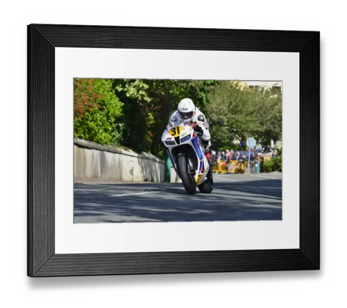 Framed Print : Craig Neve (Honda) 2014 Senior Manx Grand Prix Framed Print : Craig Neve (Honda) 2014 Senior Manx Grand Prix