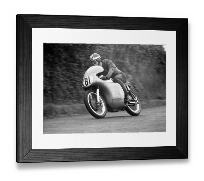 Framed Print : Brian Park (Norton) 1962 Senior Manx Grand Prix Framed Print : Brian Park (Norton) 1962 Senior Manx Grand Prix