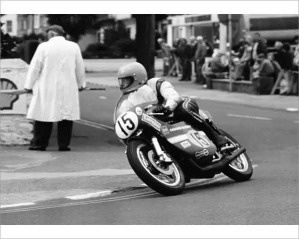 Phil Winter (Crooks Suzuki) 1977 Senior TT