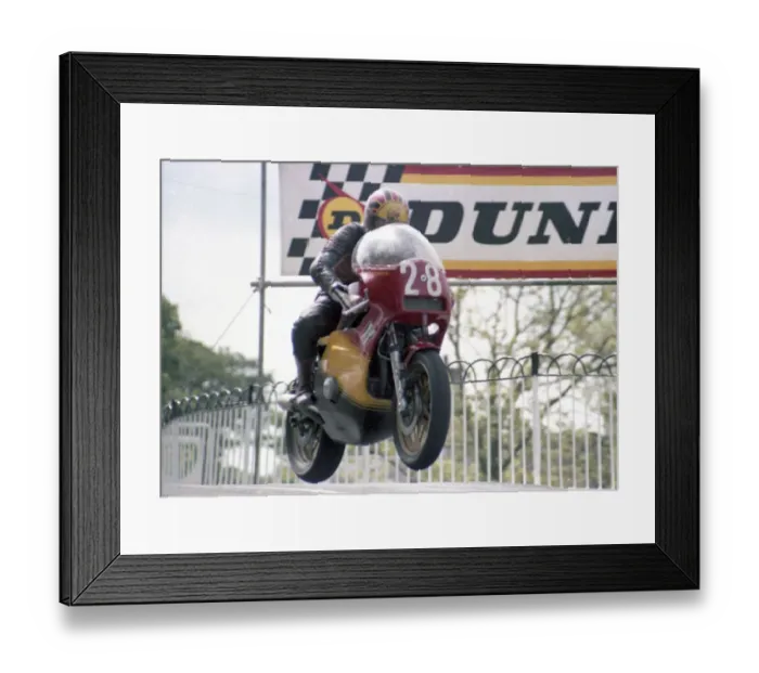 Framed Print : Andy McGladdery (Kawasaki) 1983 Formula One TT Framed Print : Andy McGladdery (Kawasaki) 1983 Formula One TT