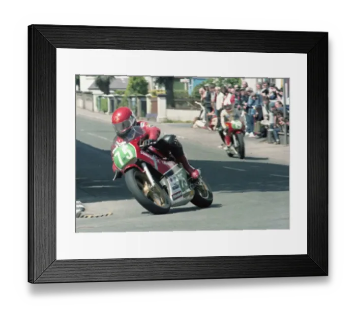 Framed Print : Kevin Mitchell (Yamaha) 1983 Junior TT Framed Print : Kevin Mitchell (Yamaha) 1983 Junior TT