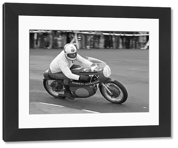 Phil Winter (Roberts Aermacchi) 1975 Junior Manx Grand Prix