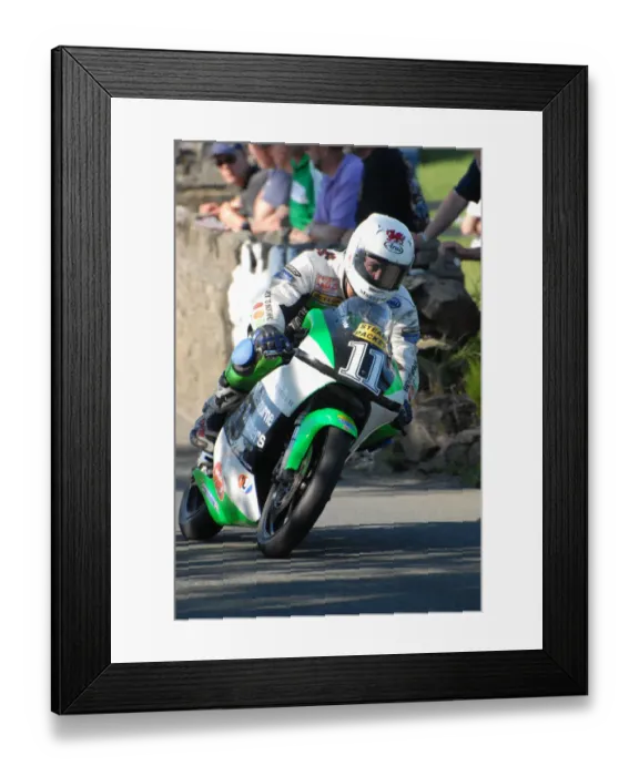 Framed Print : Paul Owen (Honda) 2008 Steam Packet Ultra Lightweight TT Framed Print : Paul Owen (Honda) 2008 Steam Packet Ultra Lightweight TT