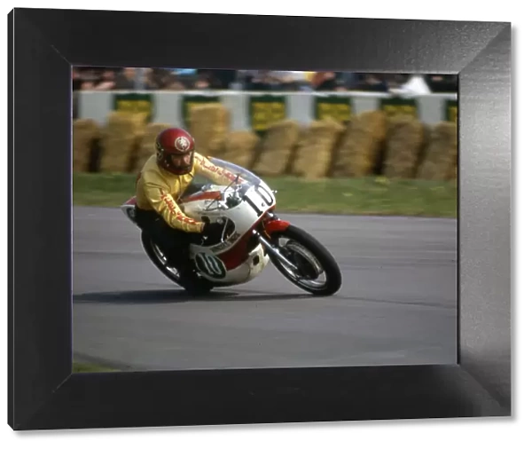 Danny Shimmin (Yamaha) 1974 Oulton Park